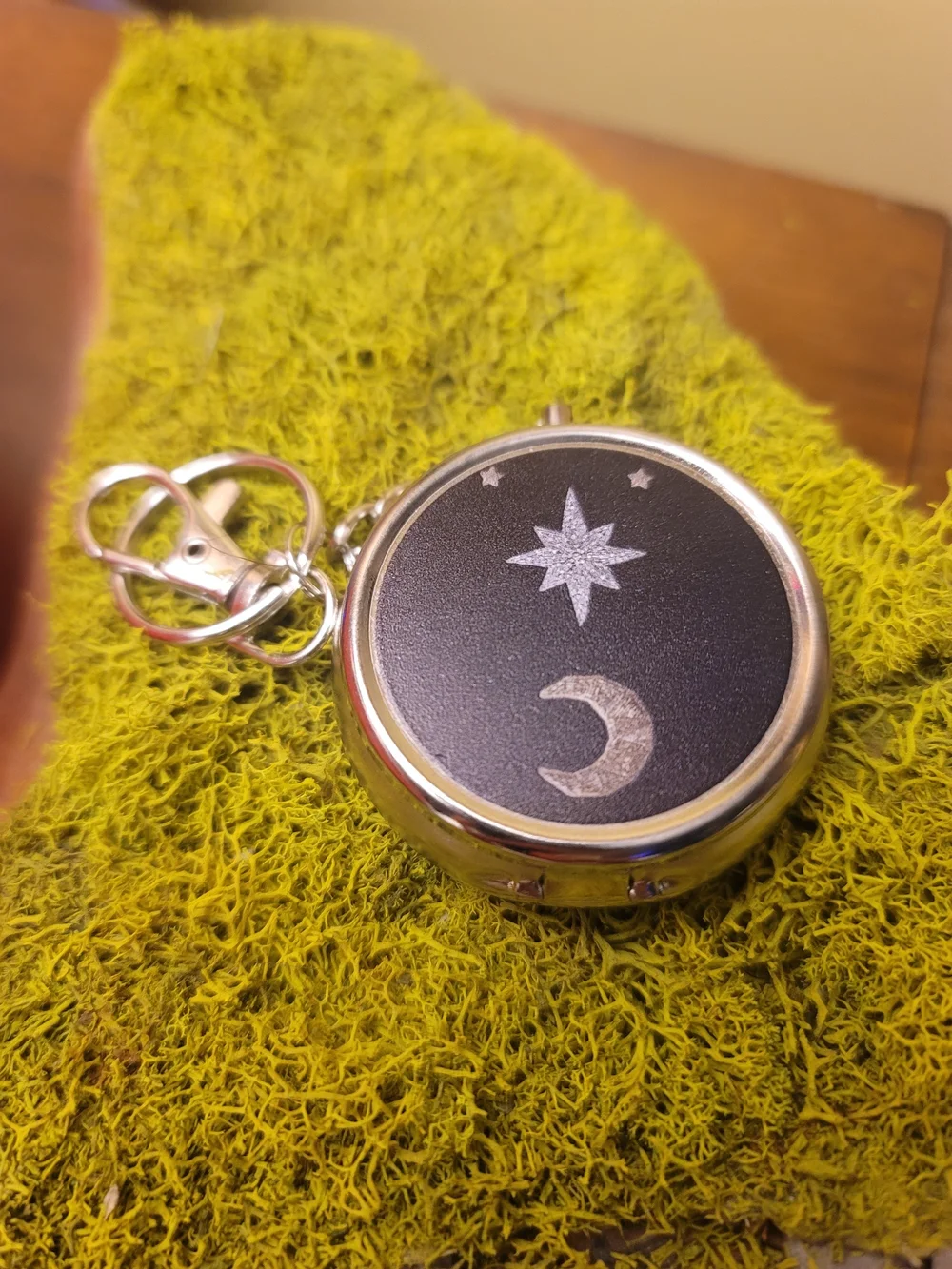 Celestial Moon & Star Keychain Pocket Ashtray - Black
